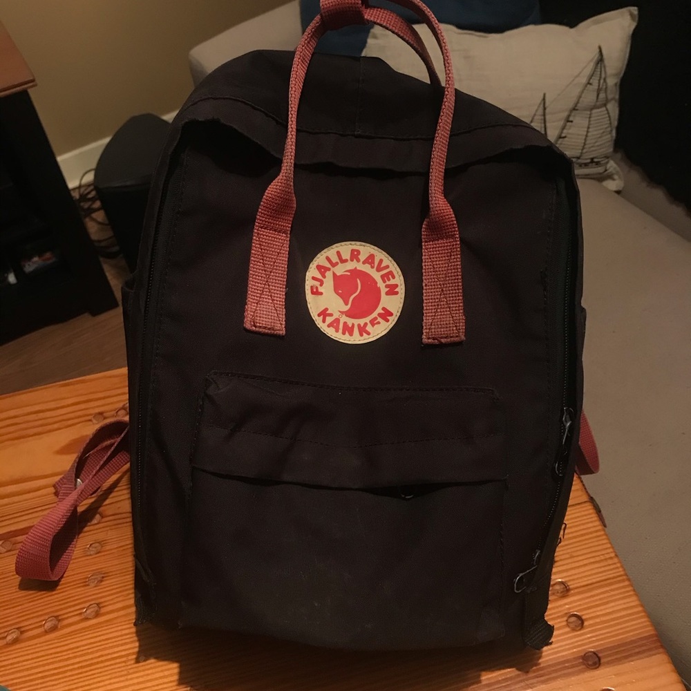 authentic fjällräven kanken backpack